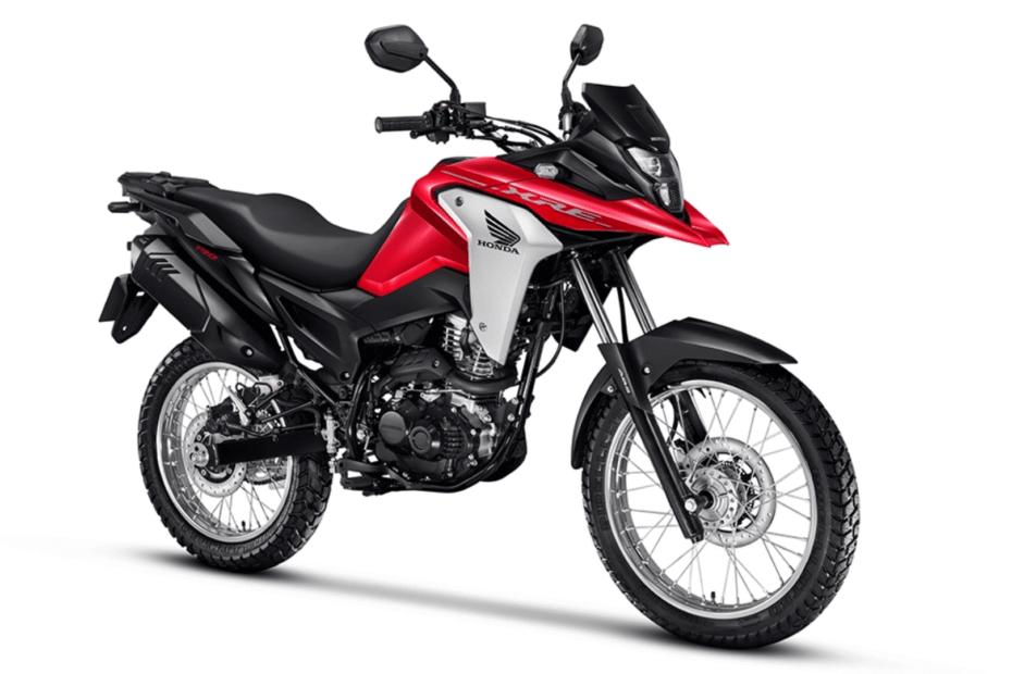 Honda XRE 190 2026 vermelho parado na diagonal.