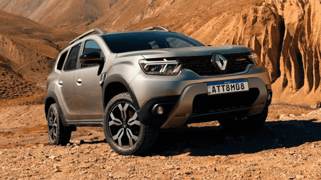 Renault Duster 2026 parada na diagonal no meio de um deserto.