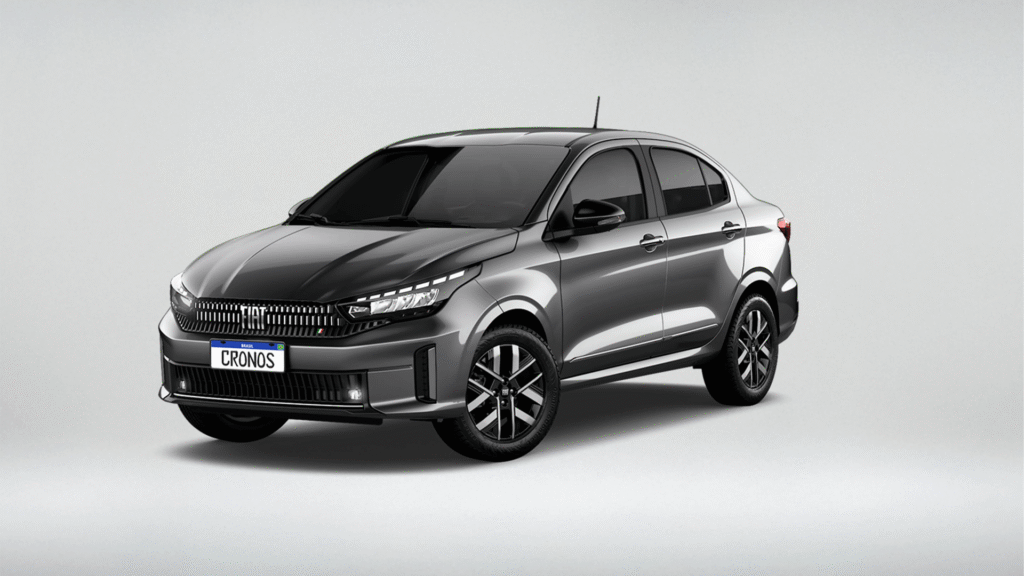 Fiat Cronos PCD cinza parado na diagonal.